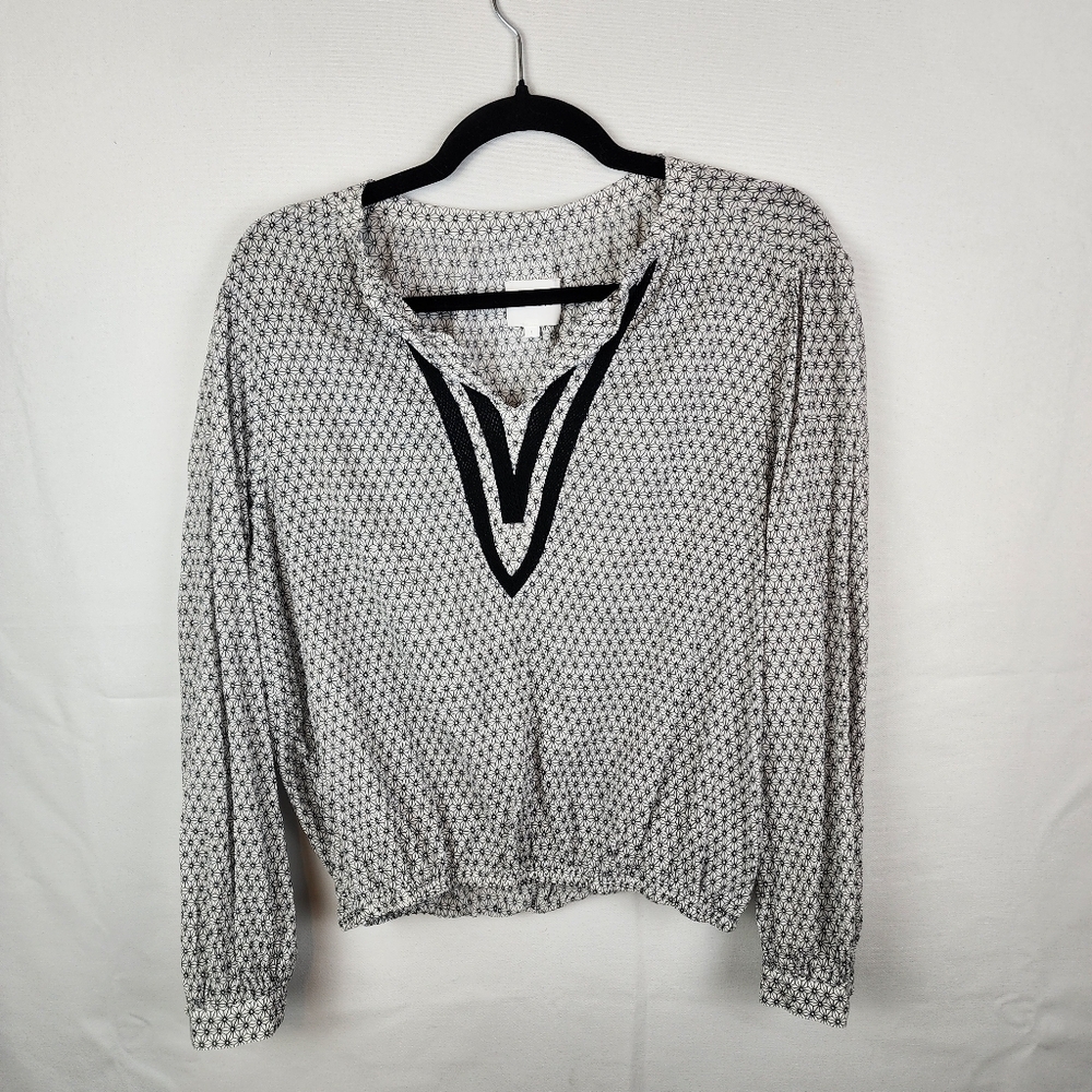 Sundays Black and White V-neck Geometric Print Blouse Size 2